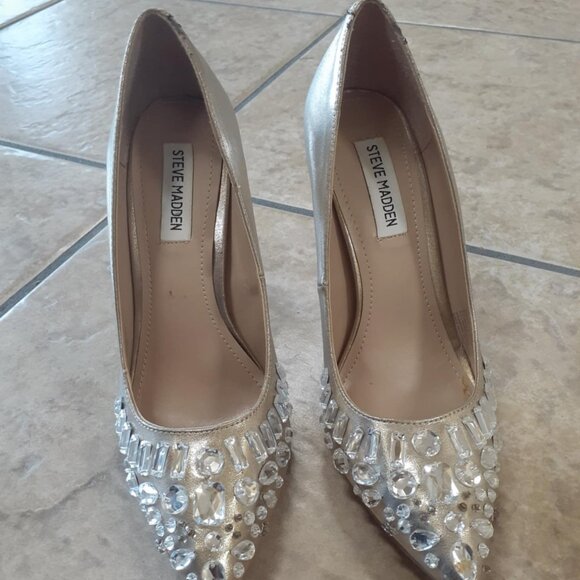 Steve Madden Penda Gold Leather Pointed Toe Pump Heels 9.5 - Picture 2 of 6